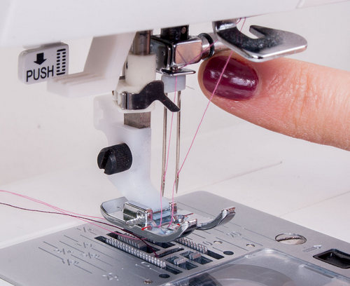 Twin needle in sewing machine